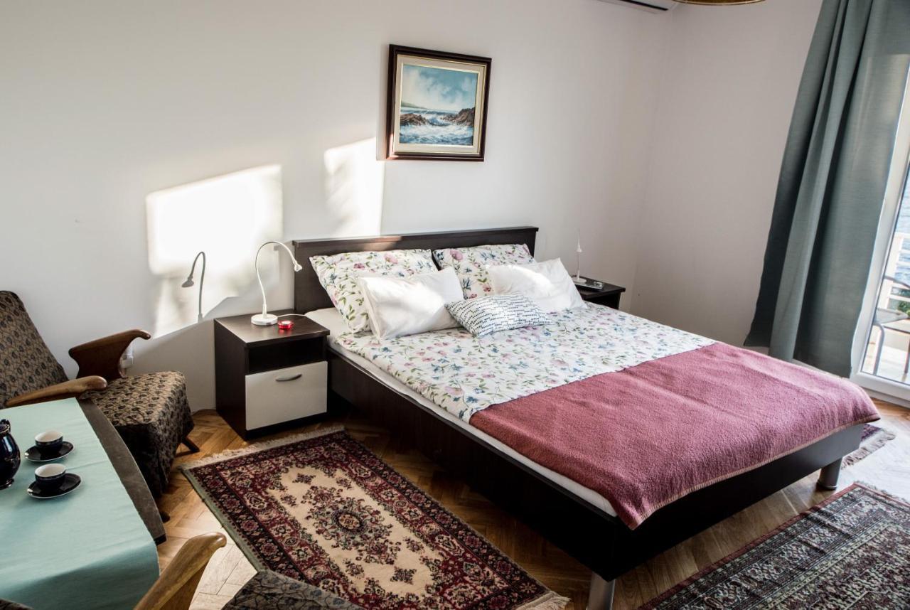 Lilianka Hotell Selce Exteriör bild